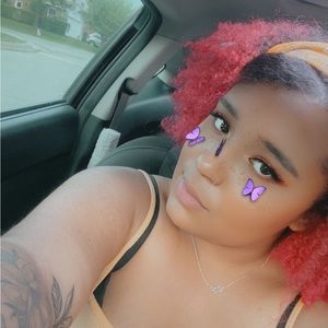 Meet your Posher, Avalon